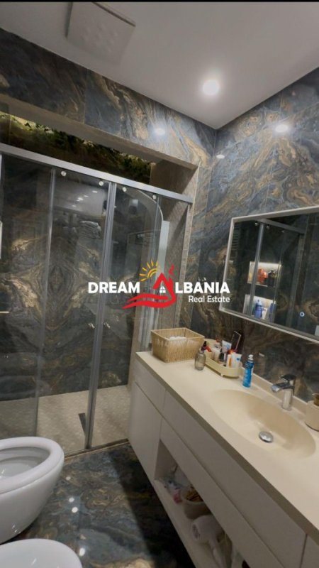 Tirane, shitet apartament 2+1 , 80 m² 211.000 € (Kopeshti Botanik)