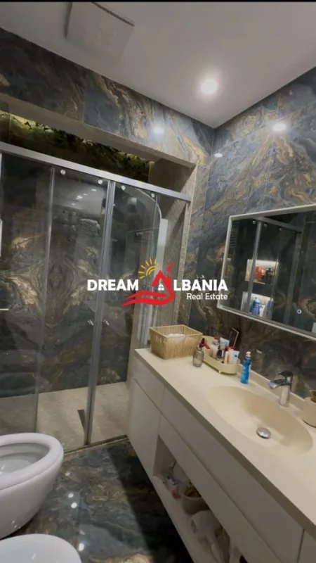 Tirane, shitet apartament 2+1 , 80 m² 211.000 € (Kopeshti Botanik)