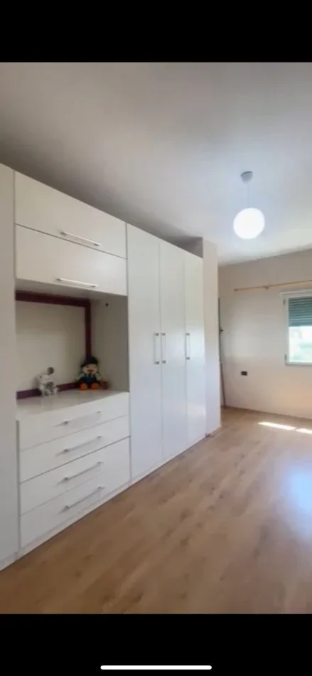 Durres, jepet me qera apartament 2+1 Kati 3, (Vollga,Durres)