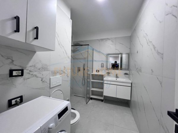 Tirane, shitet apartament 2+1 Kati 11, 88 m² 258.000 € 