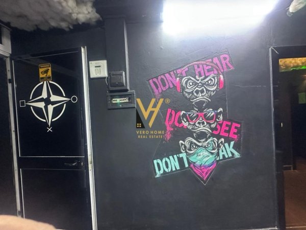 Tirane, jepet me qera ambjent biznesi Kati -1, 160 m² 1.000 € (MYSLYM SHYRI)