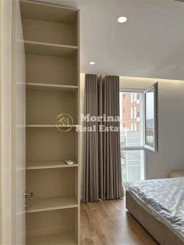 Tirane, jepet me qera apartament 1+1+Ballkon Kati 4, 64 m² 500 € (Fusha Aviacionit)