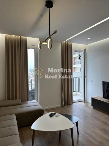 Tirane, jepet me qera apartament 1+1+Ballkon Kati 4, 64 m² 500 € (Fusha Aviacionit)