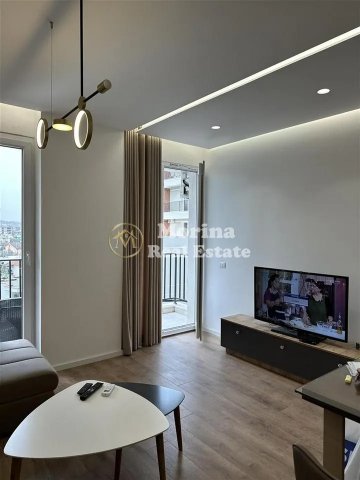 Tirane, jepet me qera apartament 1+1+Ballkon Kati 4, 64 m² 500 € (Fusha Aviacionit)