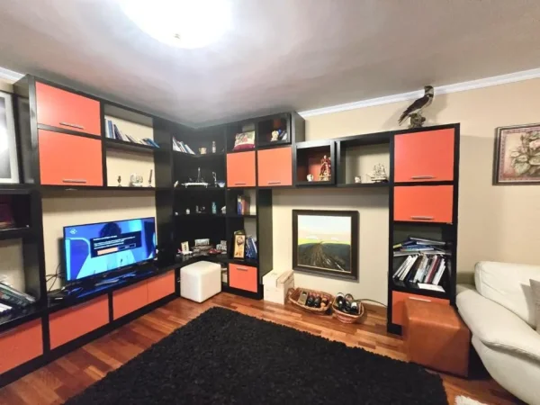 Shqiperi, shitet apartament 2+1 , 130 m² 225.000 € (brenda unazes vogel)