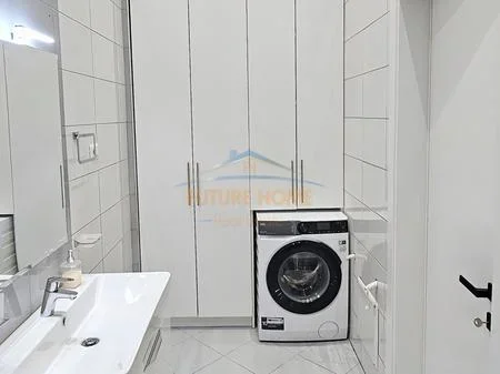 Tirane, shitet apartament 3+1 Kati 1, 117 m² 