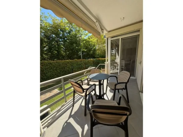 Durres, shitet apartament 1+1+Aneks+Ballkon Kati 0, 60 m² 200.000 € (gjiri i Lalzit)