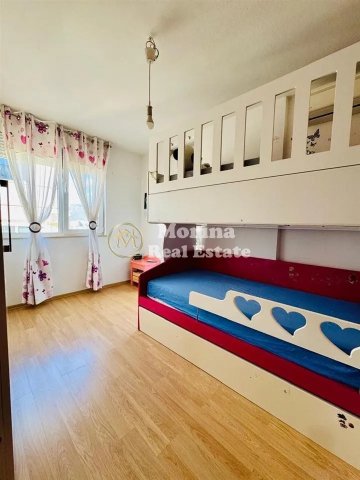 Tirane, jepet me qera apartament 2+1 Kati 3, 105 m² 600 € (Kodra e Dilellit)