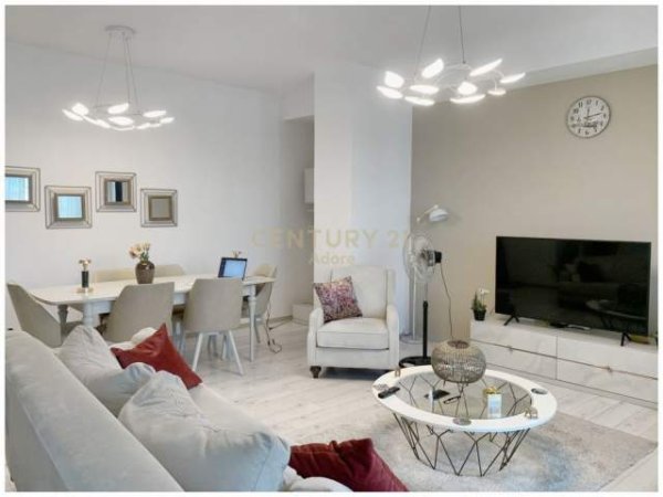 Tirane, jepet me qera apartament 2+1+BLK Kati 5, 115 m² 1.300 Euro (Rr. e Elbasanit)