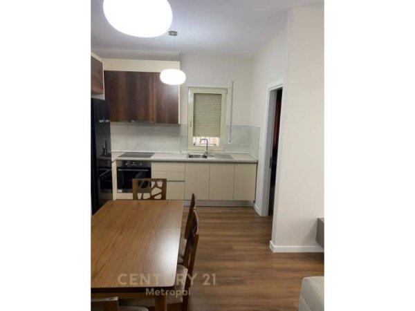 Tirane, jepet me qera apartament 1+1+A+BLK Kati 3, 75 m² 450 Euro (Ali Dem)