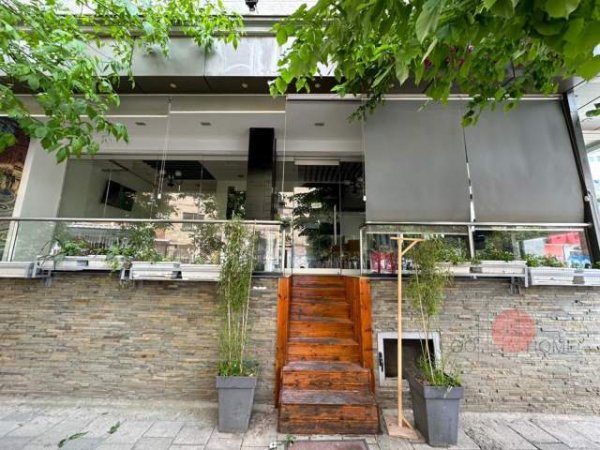 Tirane, jepet me qera lokal Kati 1, 80 m² 1.000 Euro (STACIONI TRENIT)