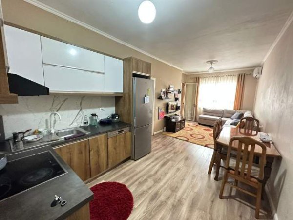 Tirane, shitet apartament 2+1+BLK Kati 6, 74 m² 83.000 Euro (Astir)