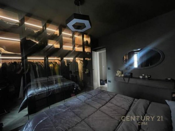 Tirane, jepet me qera apartament 1+1 Kati 7, 50 m² 600 Euro (Shkolla e Baletit)