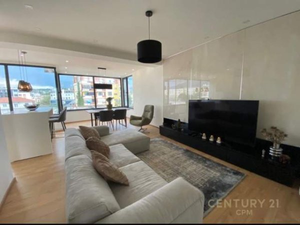Tirane, jepet me qera apartament 3+1+BLK Kati 7, 112 m² 1.500 Euro (Shkolla e Baletit)