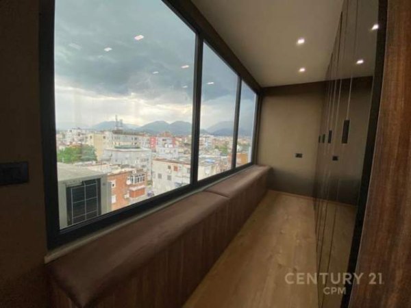 Tirane, jepet me qera apartament 3+1+BLK Kati 7, 112 m² 1.500 Euro (Shkolla e Baletit)
