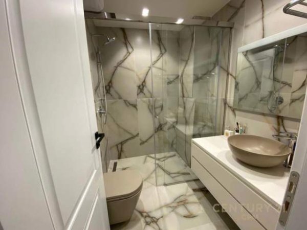 Tirane, jepet me qera apartament 3+1+BLK Kati 7, 112 m² 1.500 Euro (Shkolla e Baletit)