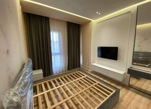 Tirane, jap me qera apartament 2+1 Kati 4, 100 m² 1.000 Euro (Square21/ ishParku)
