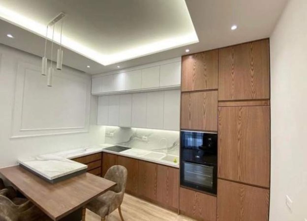 Tirane, jap me qera apartament 2+1 Kati 4, 100 m² 1.000 Euro (Square21/ ishParku)
