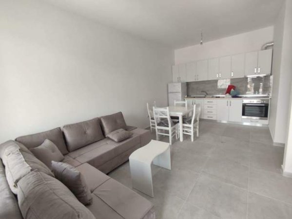 Tirane, jepet me qera apartament 1+1 Kati 6, 65 m² 350 Euro (Oxhaku)