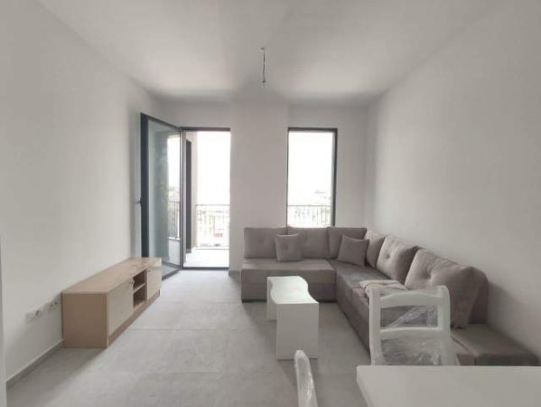 Tirane, jepet me qera apartament 1+1 Kati 6, 65 m² 350 Euro (Oxhaku)