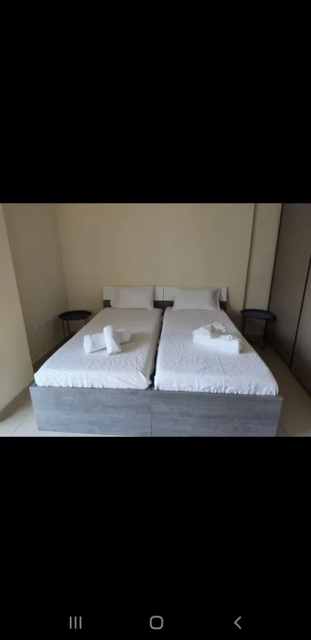 Vlore, jepet me qera 1+1 Kati 8, 25 Euro