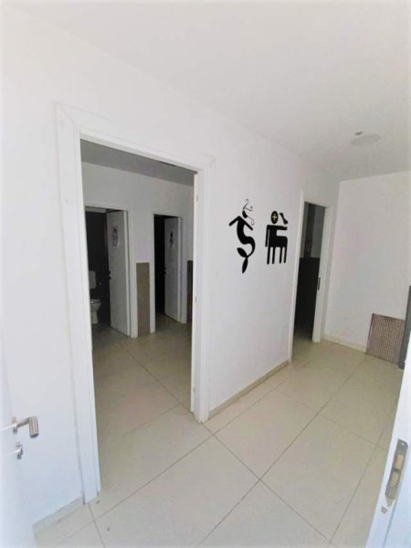 Tirane, jepet me qera ambjent biznesi Kati 1, 570 m² 9.832 Euro (SAMI FRASHERI)