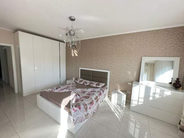 Tirane, shitet apartament 2+1+BLK Kati 5, 96 m² 120.000 Euro (Vila L)