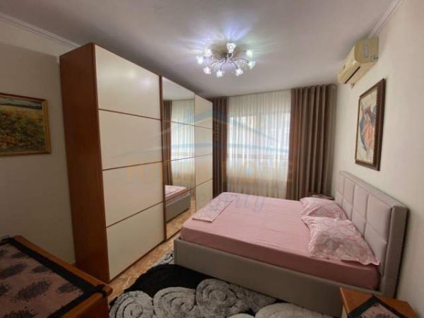 Tirane, jepet me qera apartament 1+1 Kati 3, 70 m² 600 Euro (Rruga e Kosovareve)