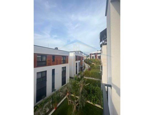 Tirane, jepet me qera apartament 1+1 Kati 2, 70 m² 500 Euro (Liqeni i Thate)