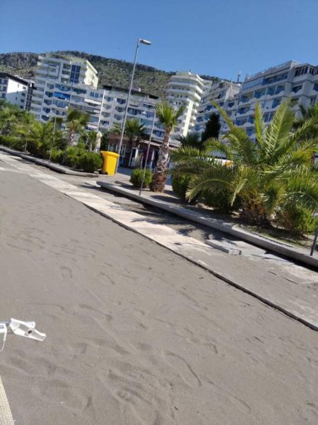 Lezhe, jepet me qera apartament 1+1+BLK 67 m²  (Ne qender te shengjini)