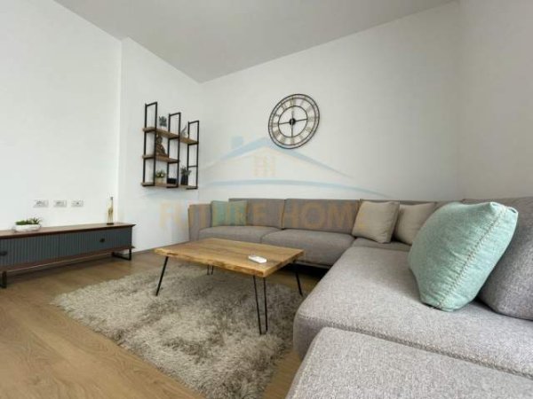 Tirane, jepet me qera apartament 2+1+BLK Kati 6, 132 m² 700 Euro (Rruga Dritan Hoxha)