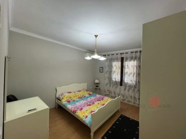 Tirane, jepet me qera apartament Kati 1, 140 m² 700 Euro (21 DHJETORI)