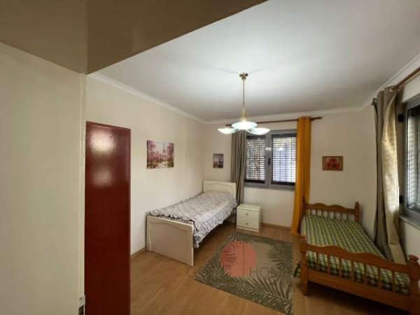 Tirane, jepet me qera apartament Kati 1, 140 m² 700 Euro (21 DHJETORI)