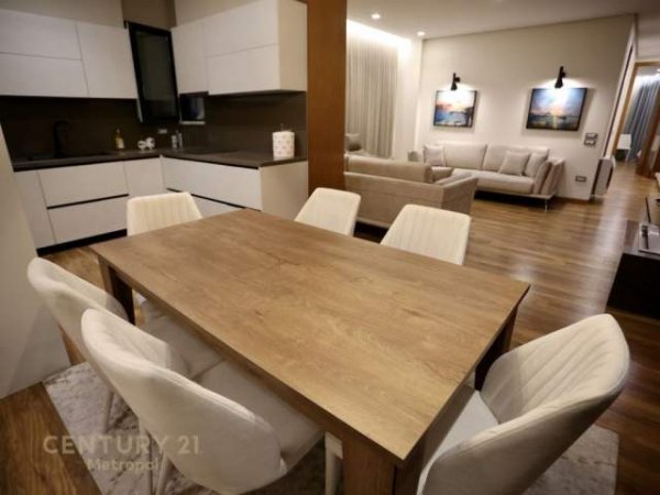 Tirane, shitet apartament 2+1+BLK Kati 2, 122 m²  (prane prokurorise)