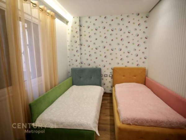 Tirane, shitet apartament 2+1+BLK Kati 2, 122 m²  (prane prokurorise)