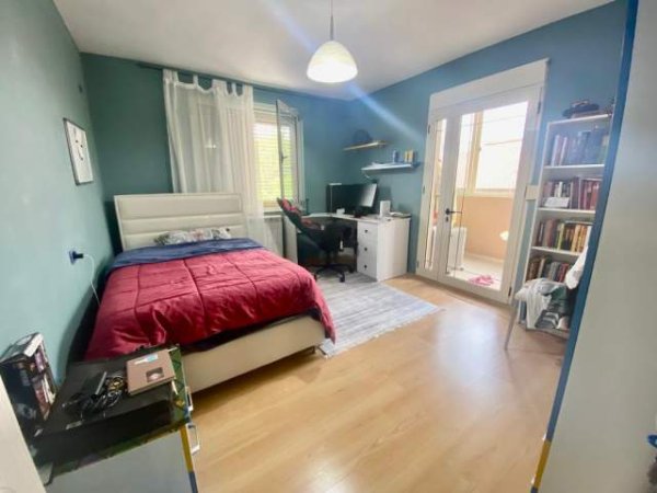 Tirane, shitet apartament 2+1+BLK Kati 3, 82 m² 133.000 Euro (Komuna e Parisit)
