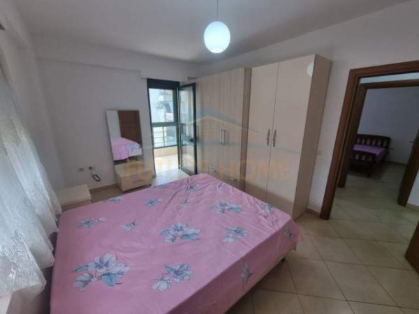 Tirane, jepet me qera apartament 2+1 Kati 5, 110 m² 350 Euro (5 Maji)
