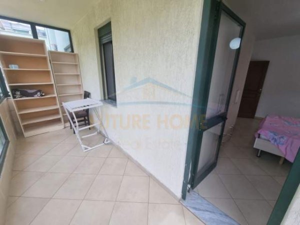 Tirane, jepet me qera apartament 2+1 Kati 5, 110 m² 350 Euro (5 Maji)