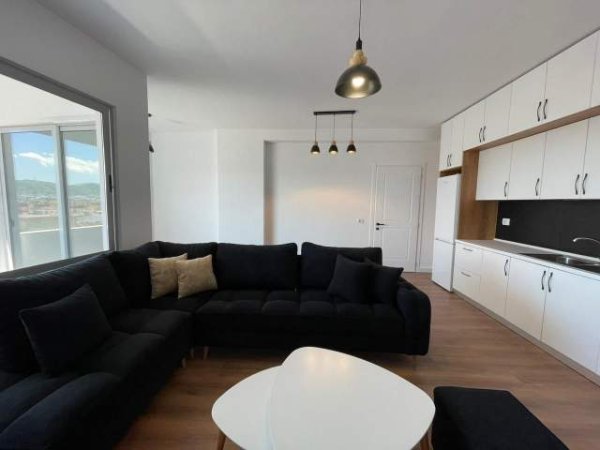Tirane, jepet me qera apartament Kati 10, 105 m² 450 Euro (astir)