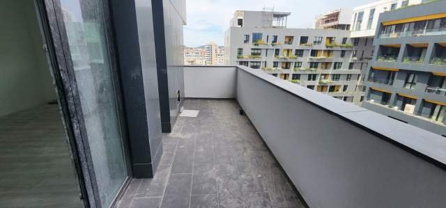 Tirane, shitet apartament 2+1+BLK Kati 8, 119 m² 230.000 Euro (Rruga e Kavajes)