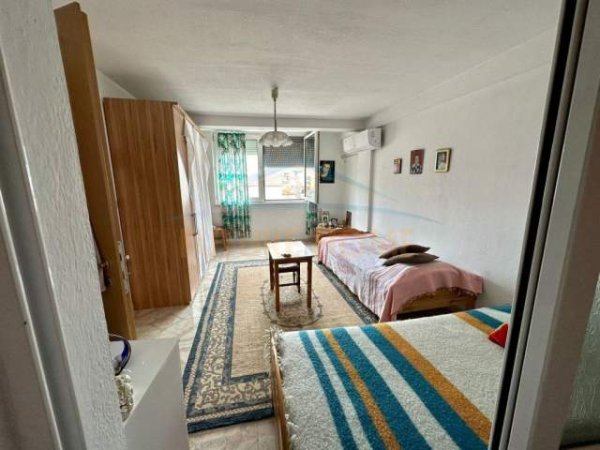 Tirane, shitet apartament 2+1 Kati 6, 99 m² 85000 Euro (Brryli)