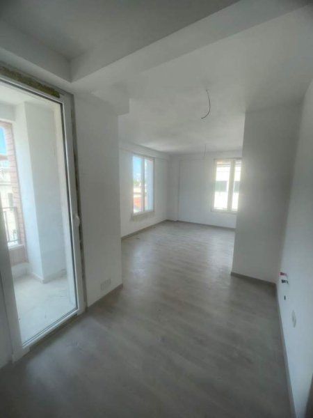Tirane, shitet apartament 1+1+BLK Kati 4, 58 m² 185.600 Euro (Rruga e Elbasanit)