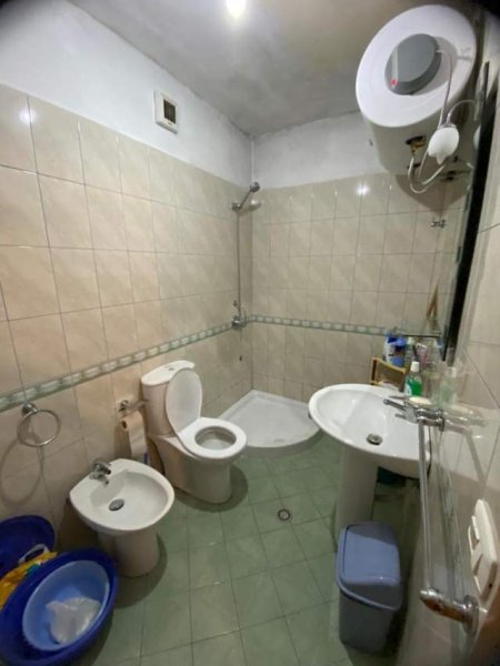 Tirane, shitet apartament 1+1+A Kati 3, 72 m² 115000  Euro (rruga tefta tashko)