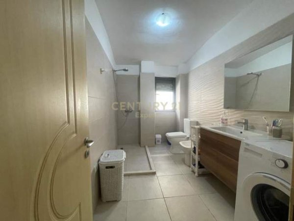 Tirane, shitet apartament 2+1+BLK Kati 3, 112 m² 235.200 Euro (barjam curri)