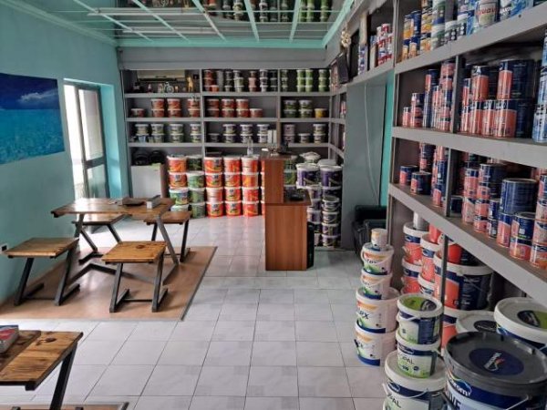 Tirane, jepet me qera dyqan Kati 0, 55 m² 500 Euro (Fortuzi)