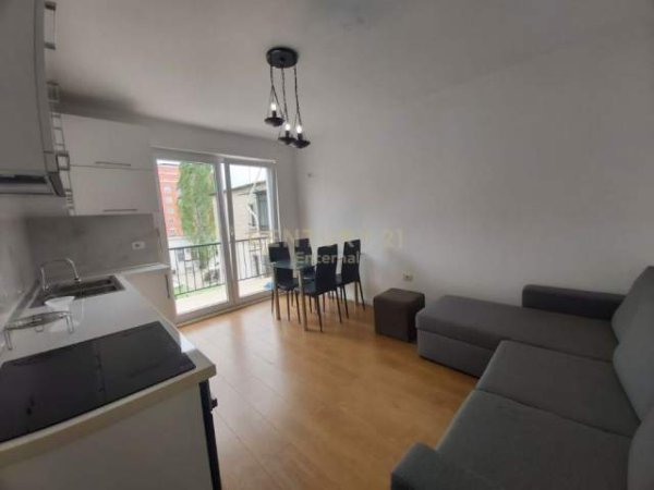 Tirane, jepet me qera apartament 2+1+BLK Kati 5, 55 m² 400 Euro (Ambasada Amerikane)
