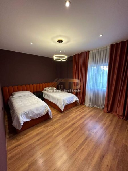 Tirane, shitet apartament 3+1+BLK Kati 1, 151 m² 271.800 Euro (Farke)