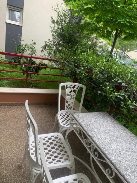 Tirane, jepet me qera apartament 2+1+A+BLK Kati 2, 130 m² 850 Euro (Liqeni i Thate)
