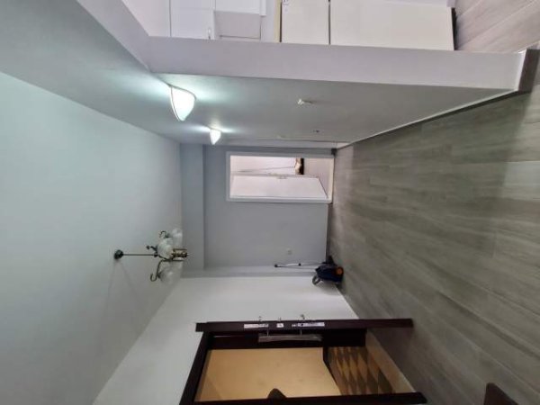 Korce, jepet me qera apartament 2+1+BLK Kati 2, 250 Euro (Pazari i vjeter Korce)