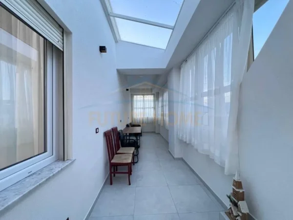 Tirane, shitet apartament 2+1+Ballkon Kati 11, 87 m² 258.000 € (Rruga e Kavajës, Tiranë)